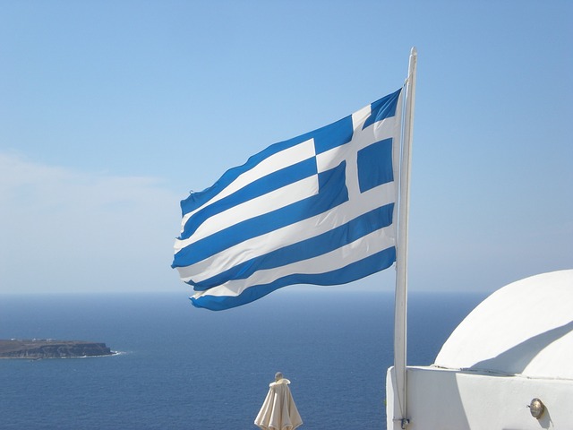 greek-flag-waving