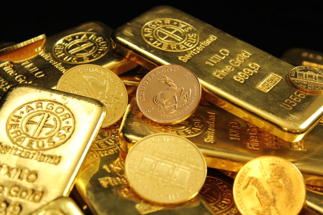 gold coins and bars